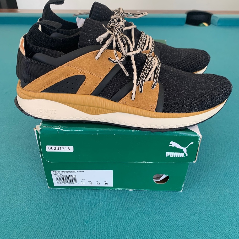 Shoes - Picture 2 of 4